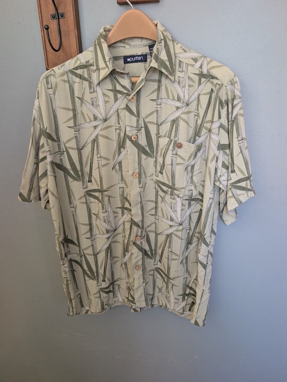 Vintage Hawaiian Shirt, Men's Short-Sleeve Bamboo Print Shirt - Green & Cream